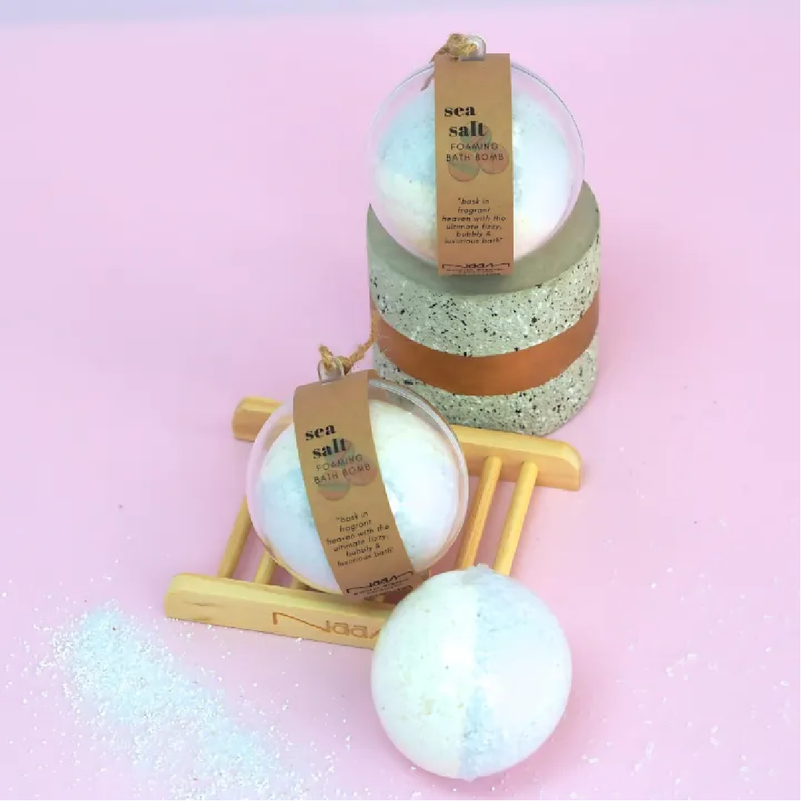 Naam Sea Salt Foaming Bath Bomb